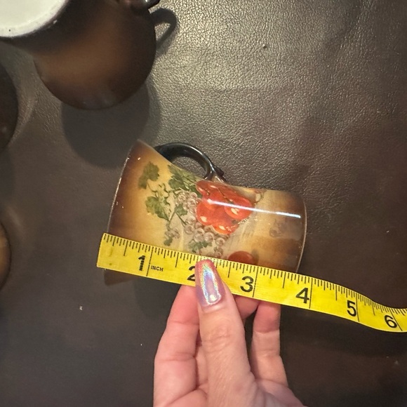 Vintage Warwick tea cups - Picture 10 of 12